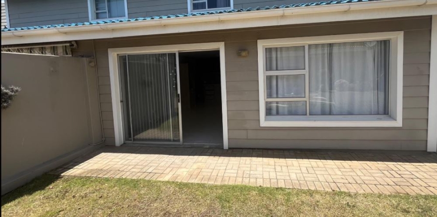 2 Bedroom Property for Sale in Hartenbos Central Western Cape